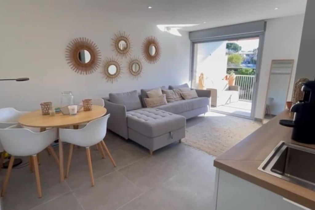 Appt St Tropez ,Magnifique T2, Piscine ,Terrasse, Emplacement Ideal ,Front De Mer, Saint-Tropez Exterior foto