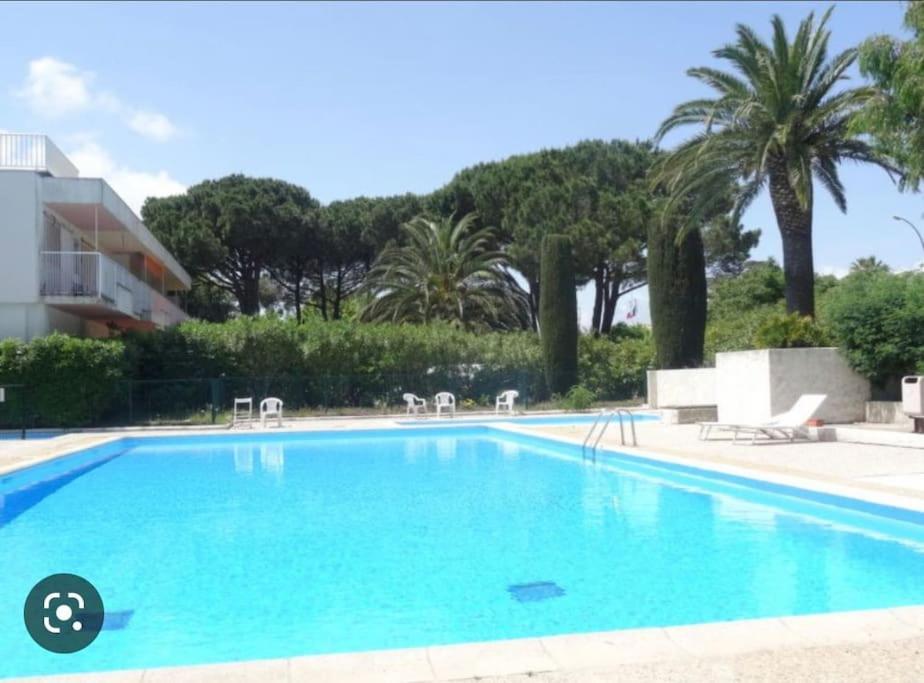 Appt St Tropez ,Magnifique T2, Piscine ,Terrasse, Emplacement Ideal ,Front De Mer, Saint-Tropez Exterior foto